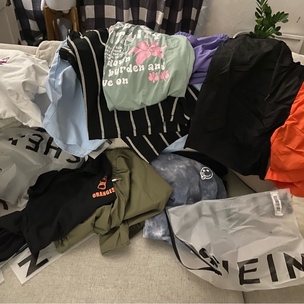 Men’s 10 piece clothing lot - Shein XL